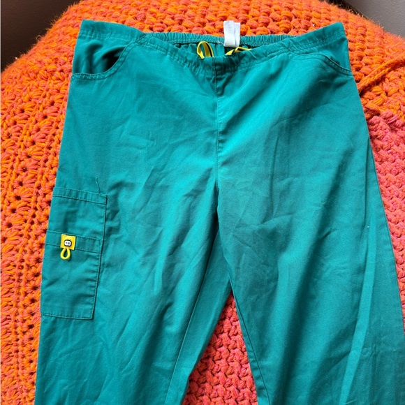 Spread Good Cheer scrub pants - Picture 3 of 3